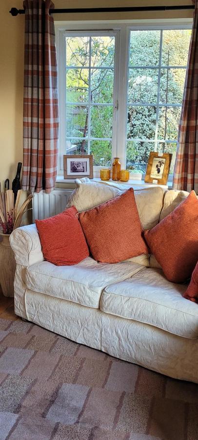 Sherfield English Ha'Penny Acre Bed & Breakfast エクステリア 写真