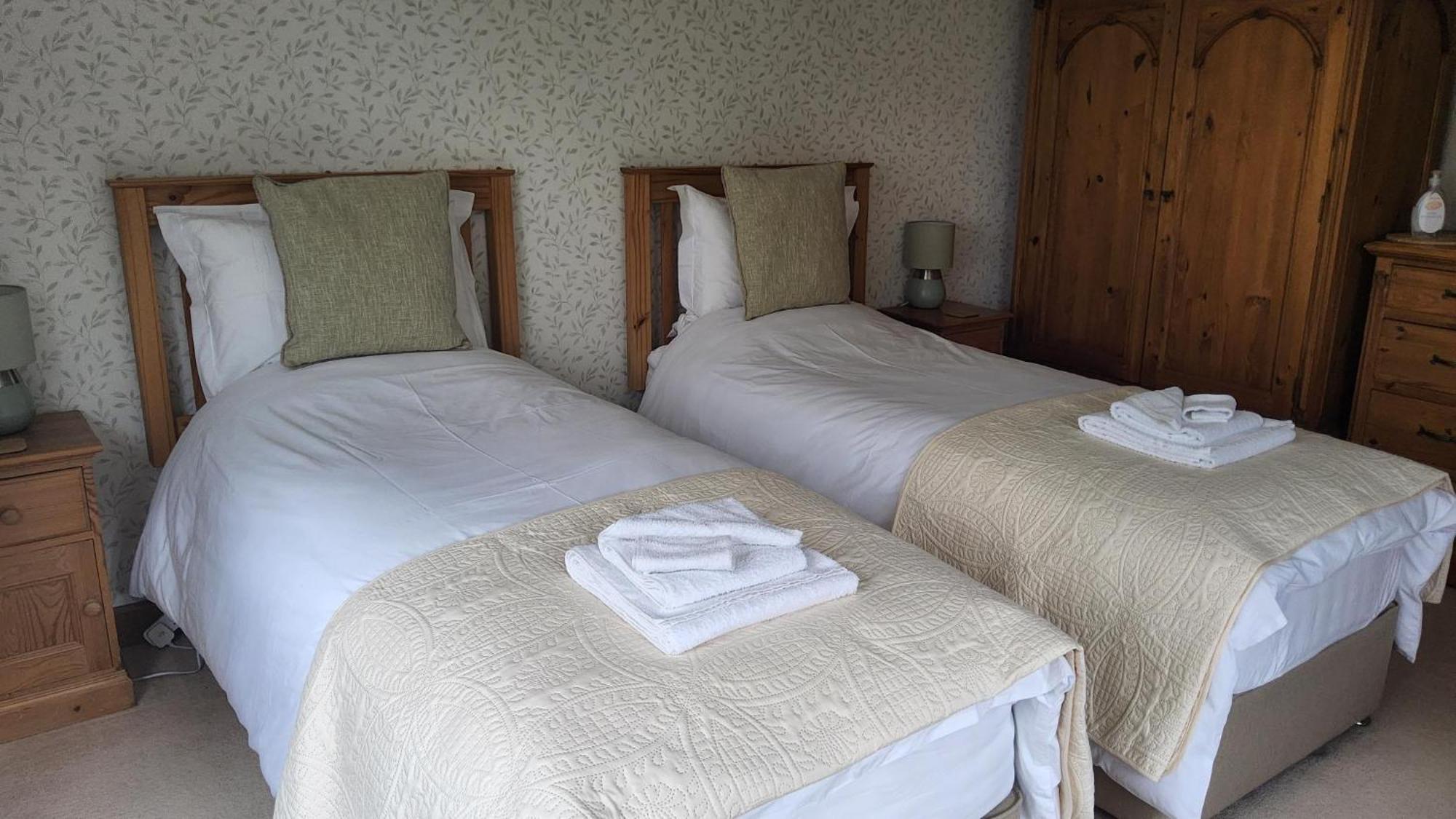 Sherfield English Ha'Penny Acre Bed & Breakfast エクステリア 写真